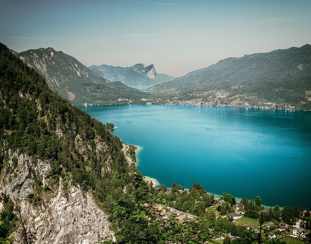 hory a modré jezero